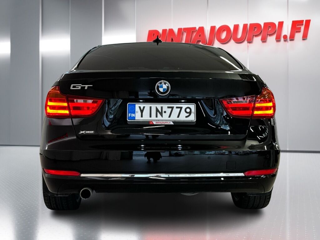 BMW 320 Gran Turismo 2014 Musta