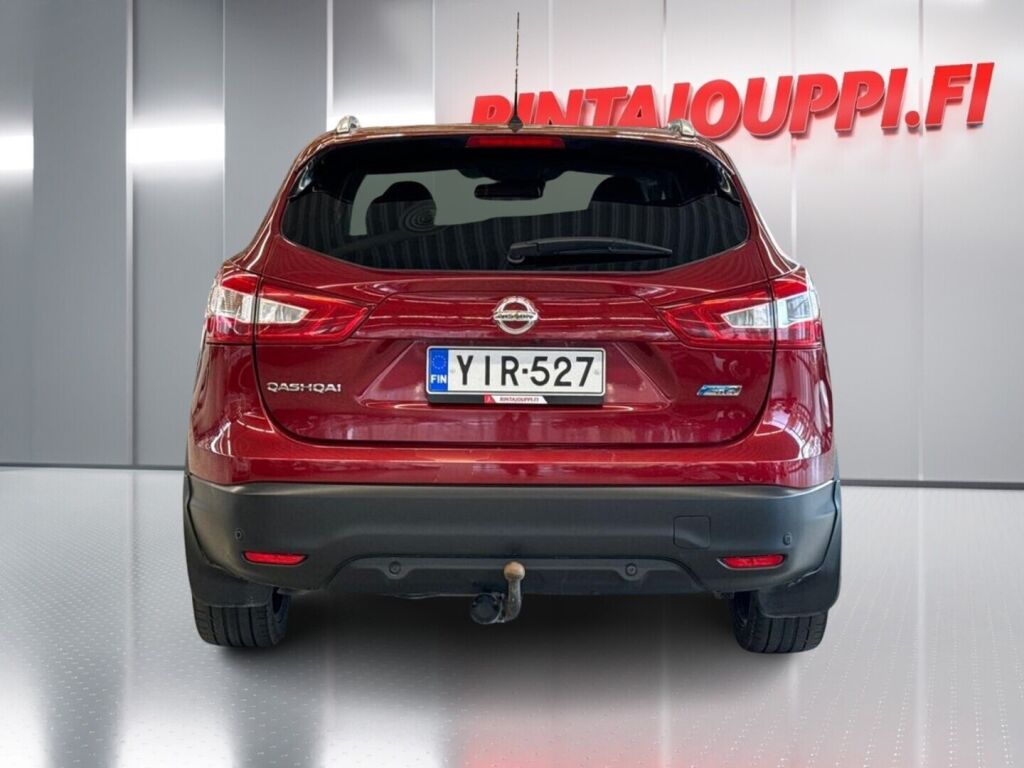 Nissan Qashqai 2014 Punainen