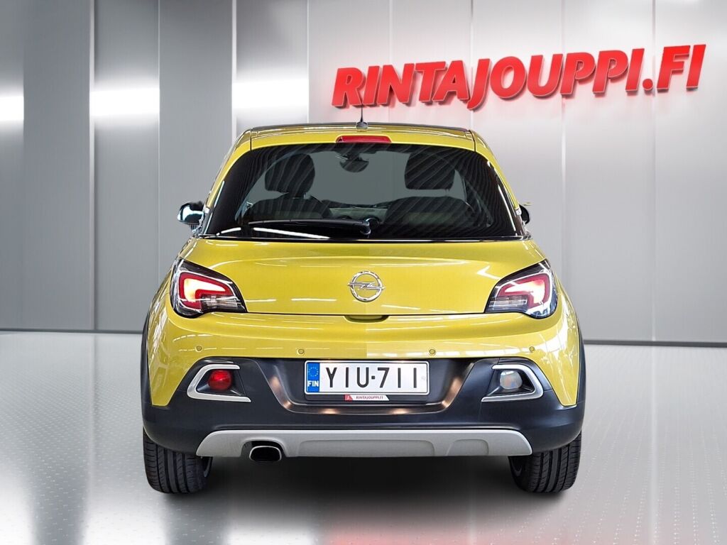 Opel Adam 2016 Keltainen