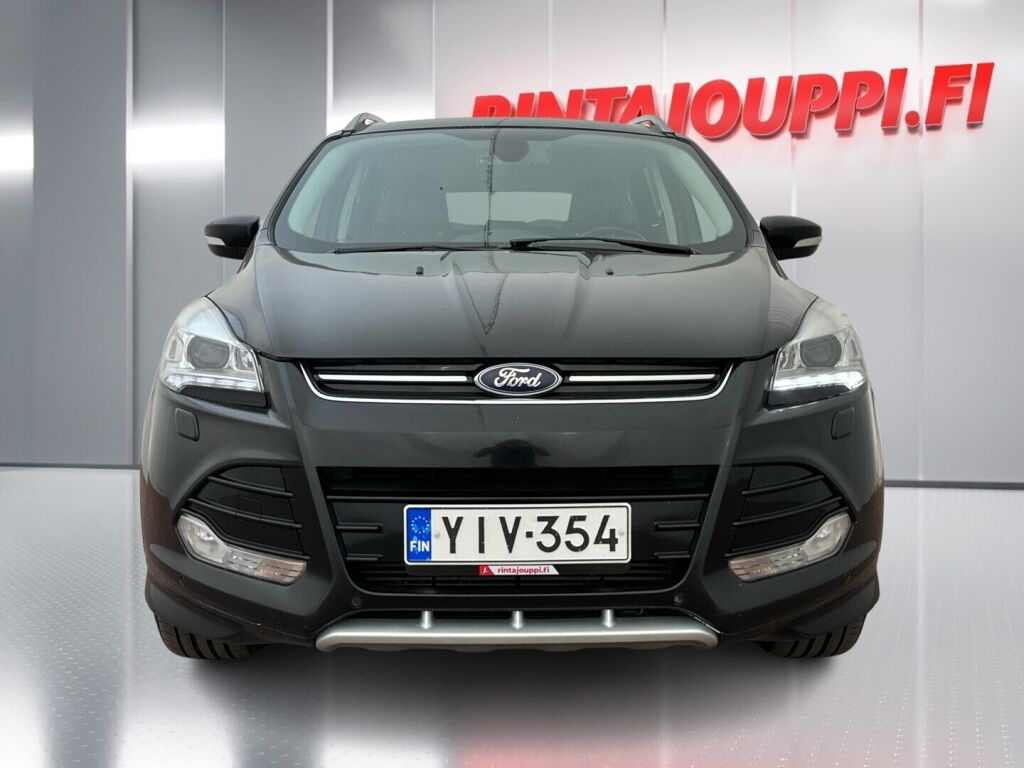 Ford Kuga 2015 Musta