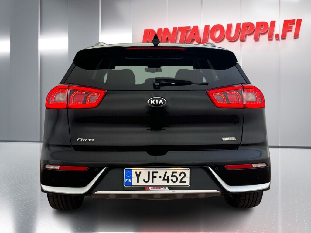 Kia Niro 2016 Musta