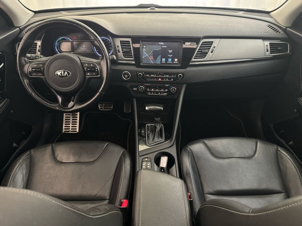 Kia Niro 2016 Musta