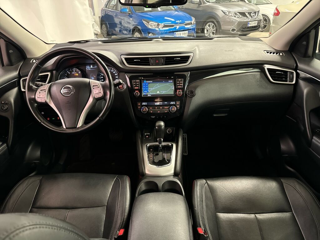 Nissan Qashqai 2016 Musta