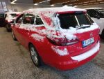 Opel Astra 2016 Punainen