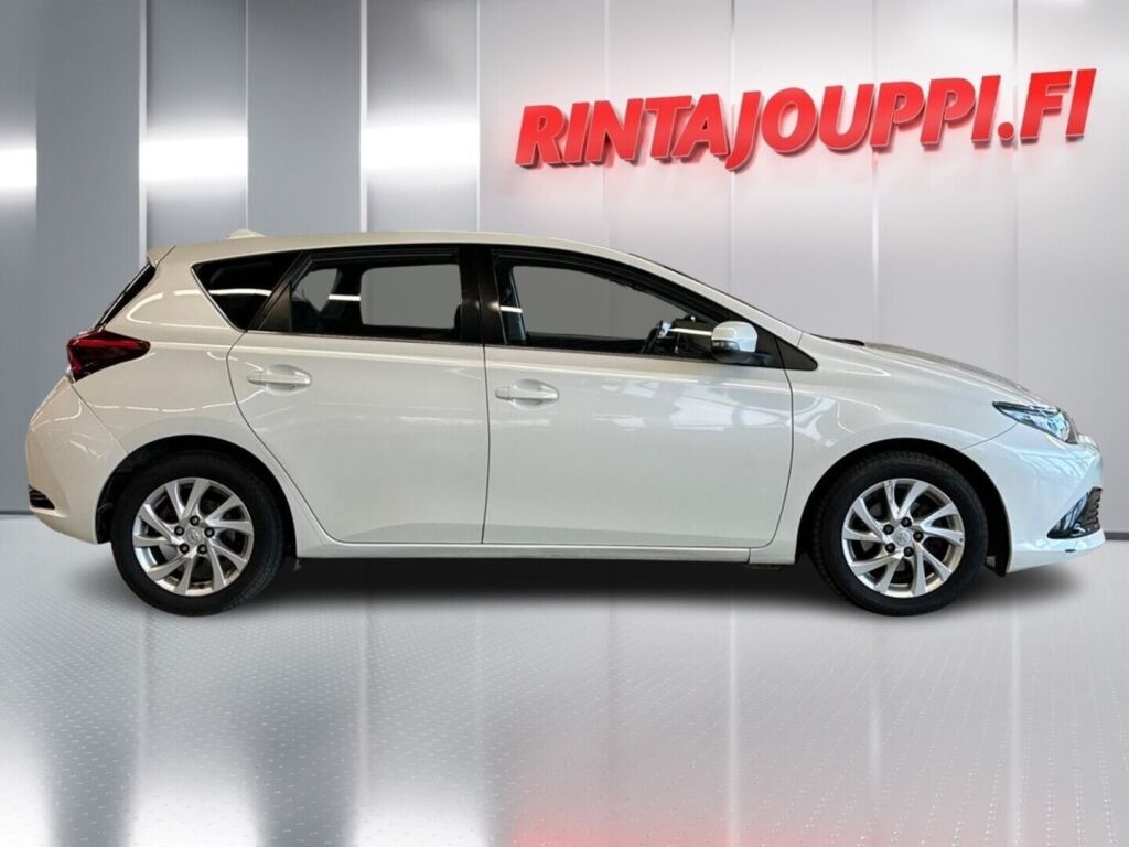 Toyota Auris 2018 Valkoinen