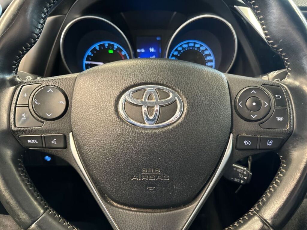 Toyota Auris 2018 Valkoinen