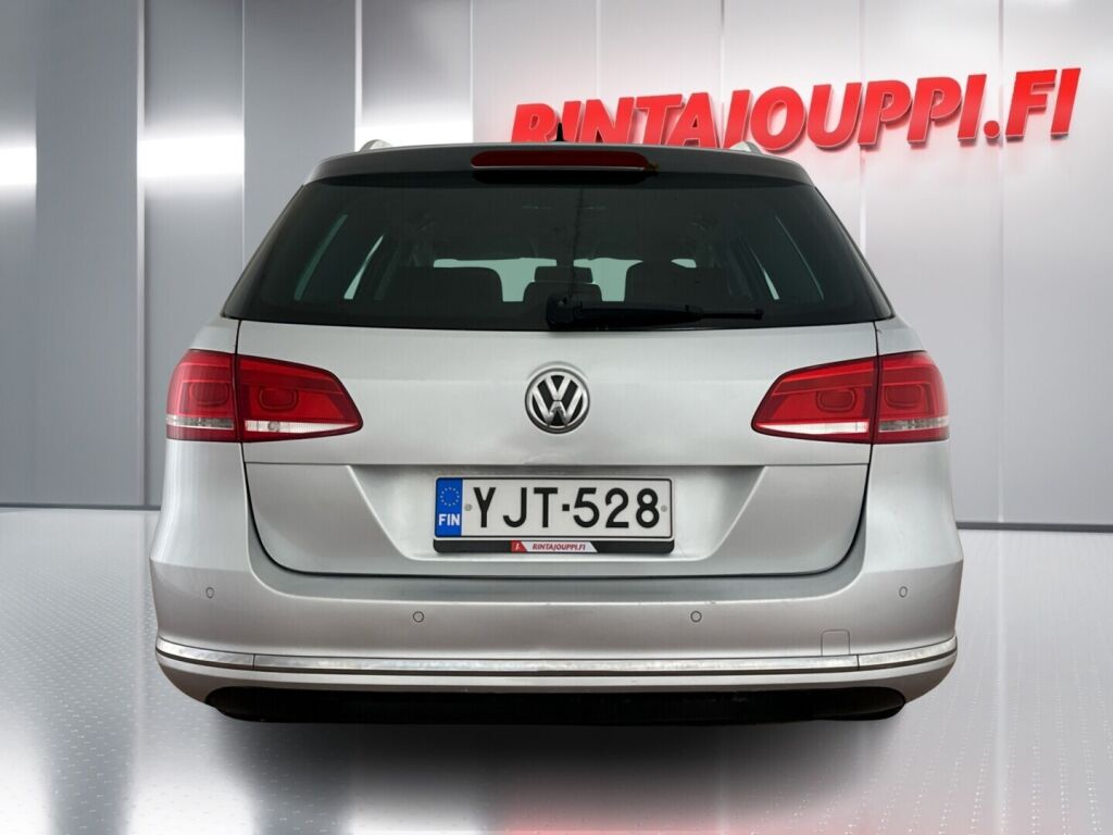 Volkswagen Passat 2011 Hopea