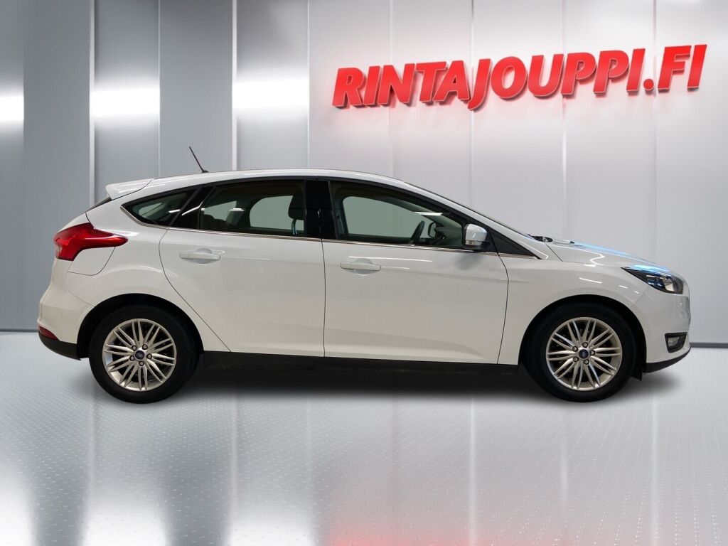 Ford Focus 2018 Valkoinen