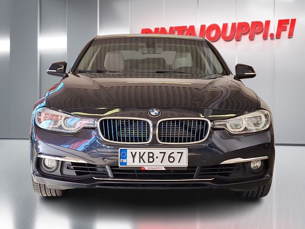 BMW 330 2016 Sininen