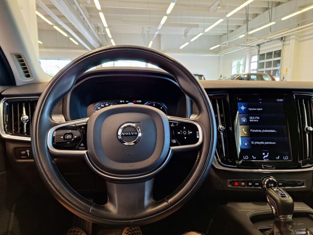 Volvo S90 2018 Musta