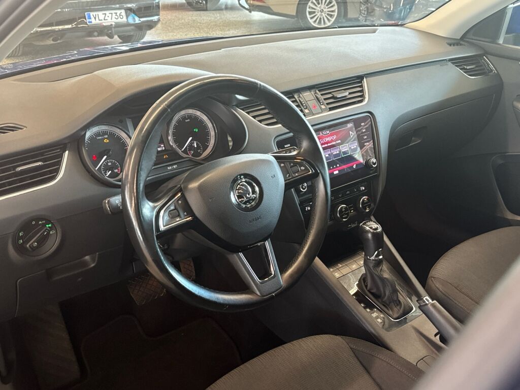 Skoda Octavia 2018 Sininen