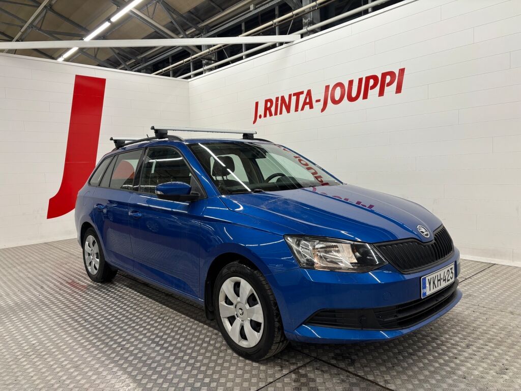 Skoda Fabia 2018 Sininen