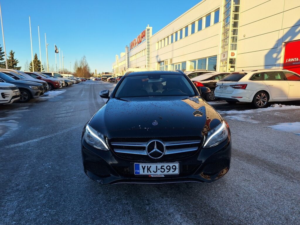 Mercedes-Benz C 2017 Musta