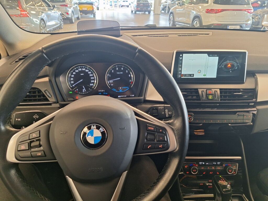 BMW 225 2018 Musta