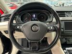 Volkswagen Passat 2015 Violetti