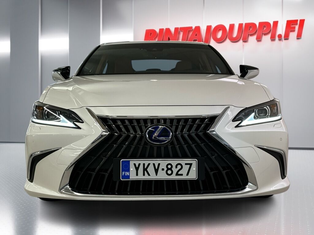 Lexus ES 2022 Valkoinen