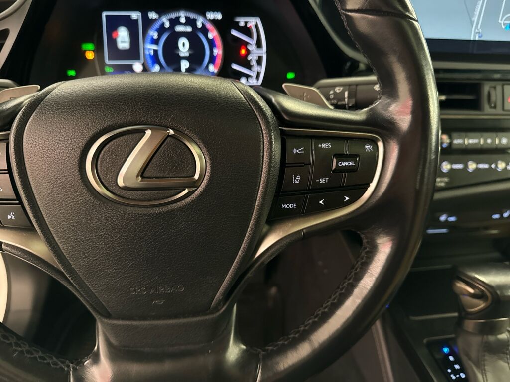 Lexus ES 2022 Valkoinen