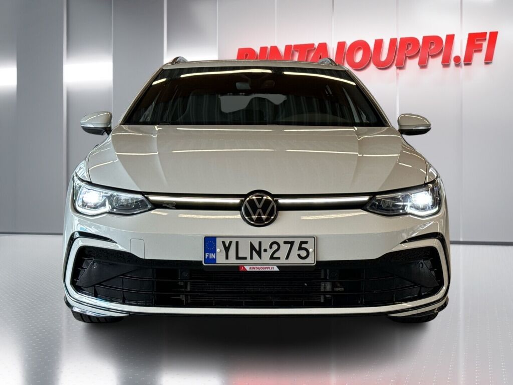 Volkswagen Golf 2022 Valkoinen