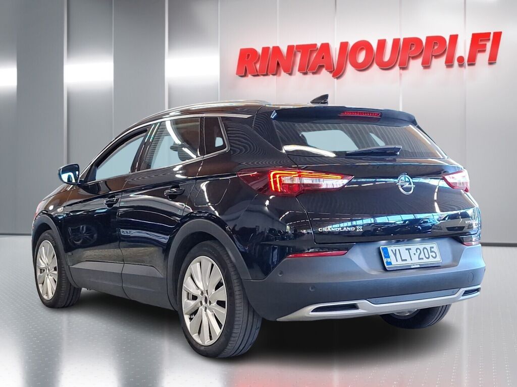 Opel Grandland X 2020 Musta