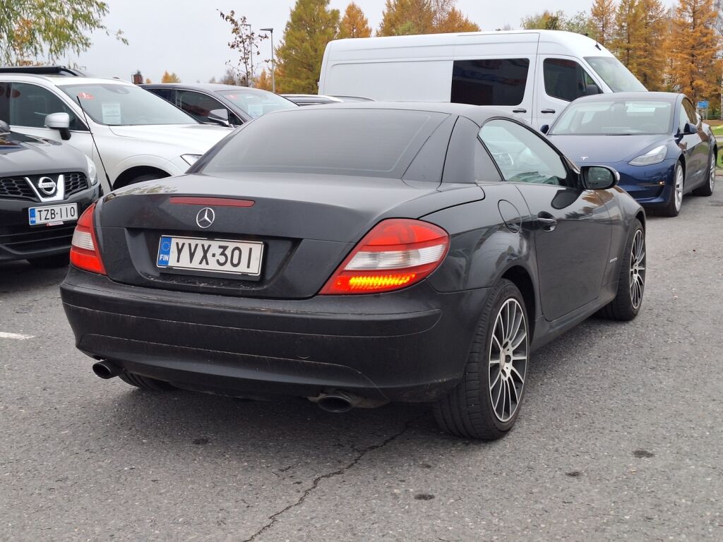 Mercedes-Benz SLK 2006 Musta