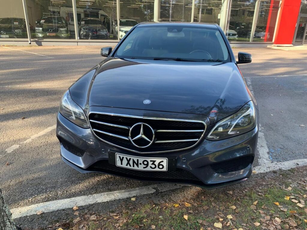 Mercedes-Benz E 2016 Sininen