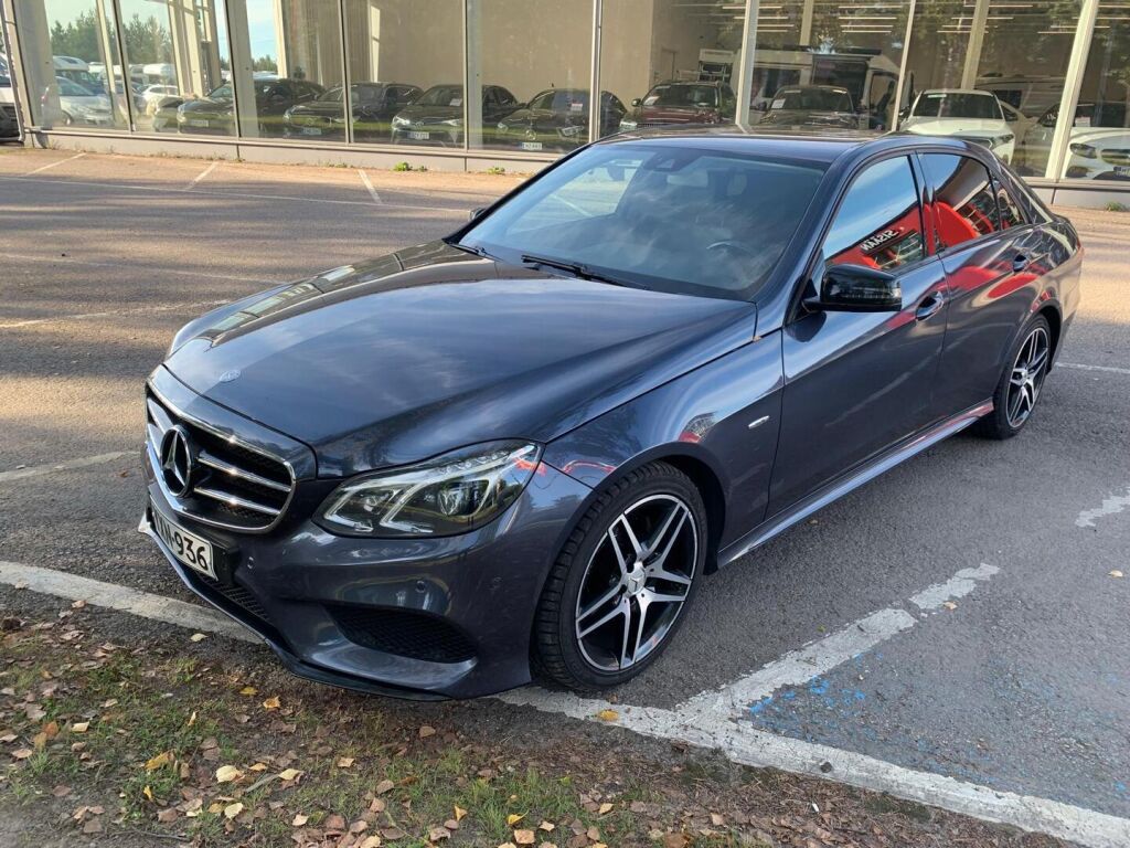 Mercedes-Benz E 2016 Sininen