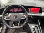 Volkswagen Golf 2021 Musta