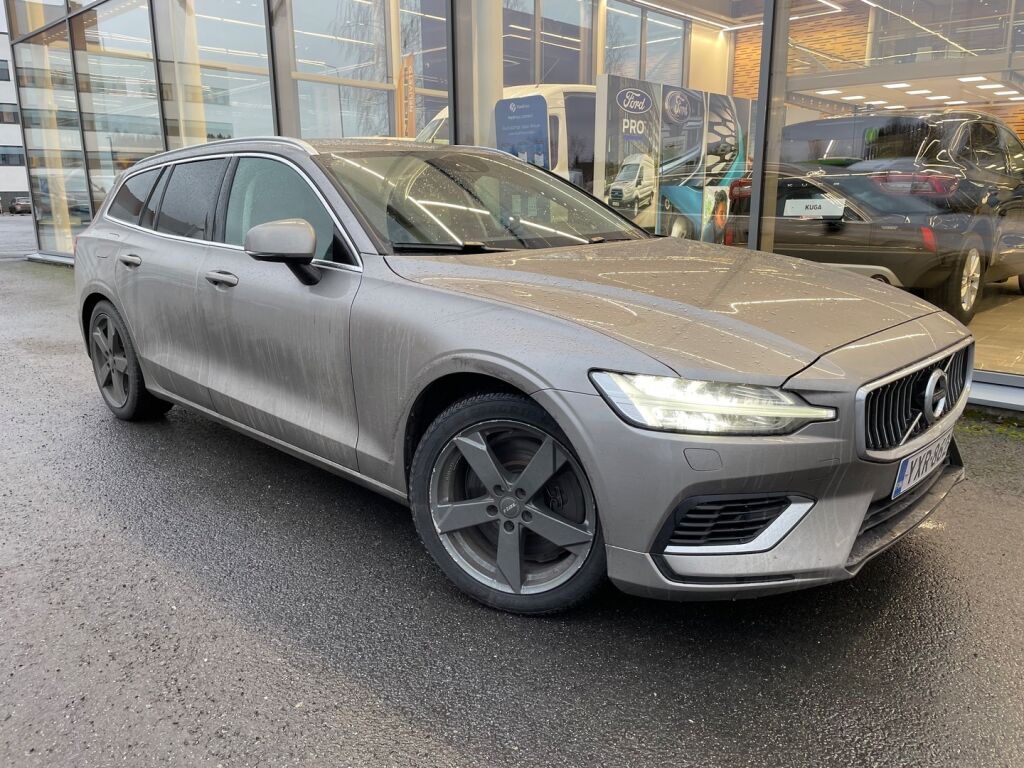 Volvo V60 2021 Harmaa