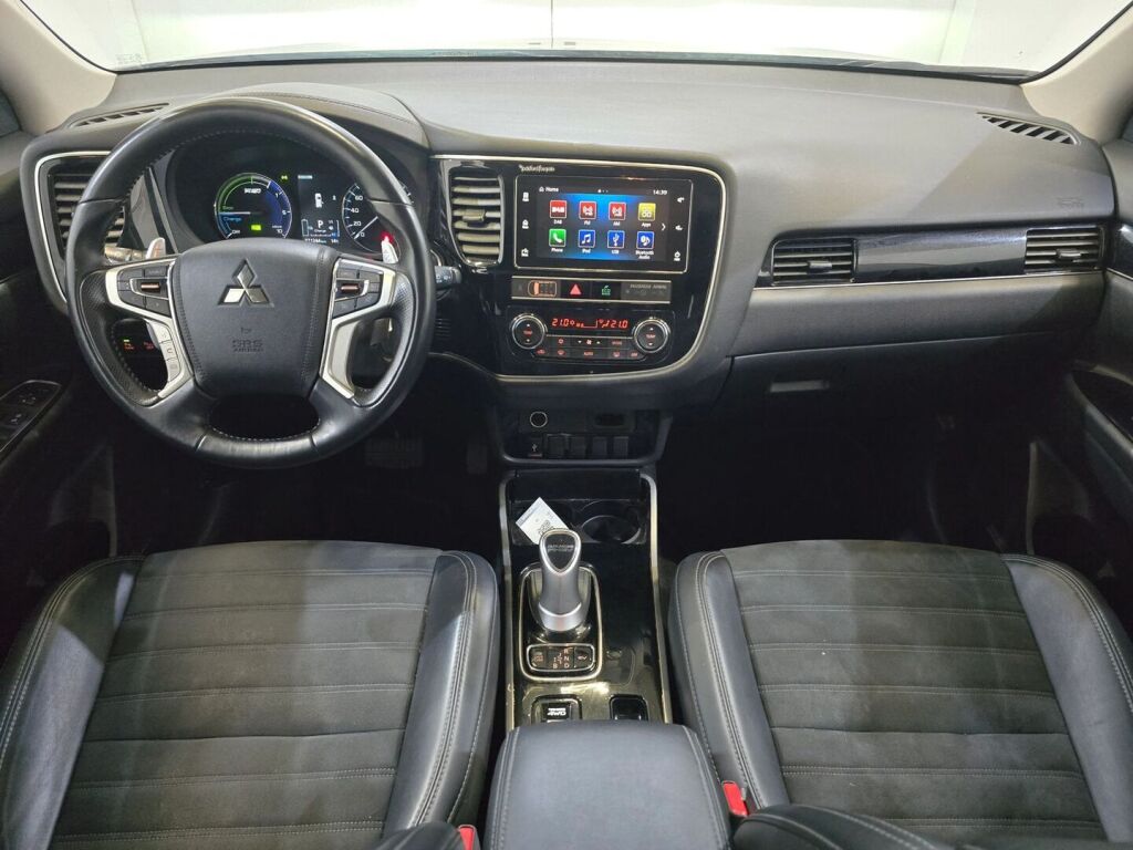 Mitsubishi Outlander PHEV 2020 