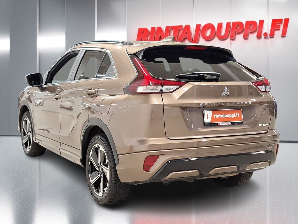 Mitsubishi Eclipse Cross 2022 Ruskea