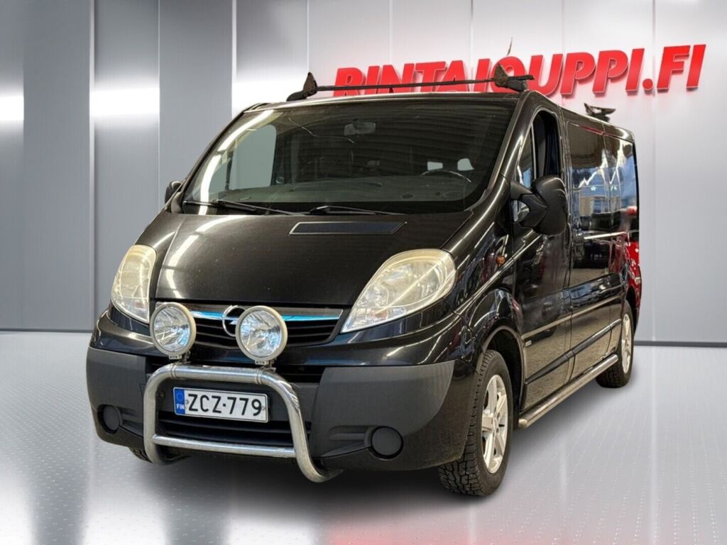 Opel Vivaro 2008 Musta