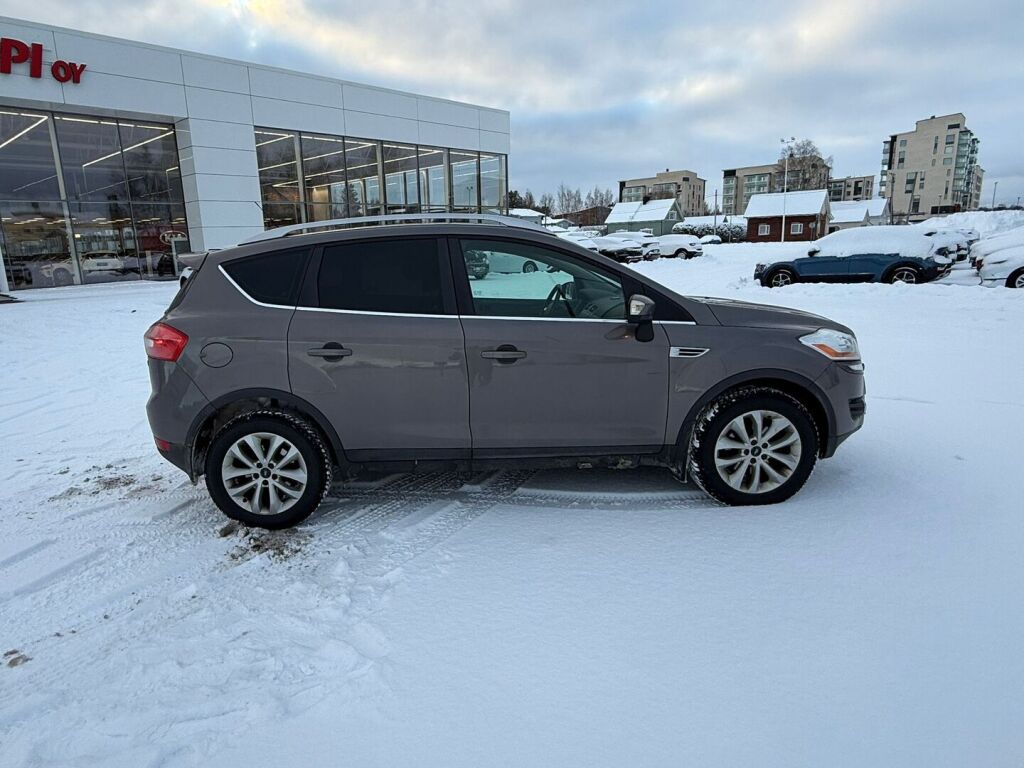 Ford Kuga 2012 Ruskea (beige)