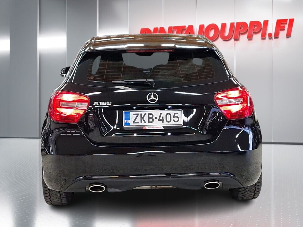 Mercedes-Benz A 2013 Musta