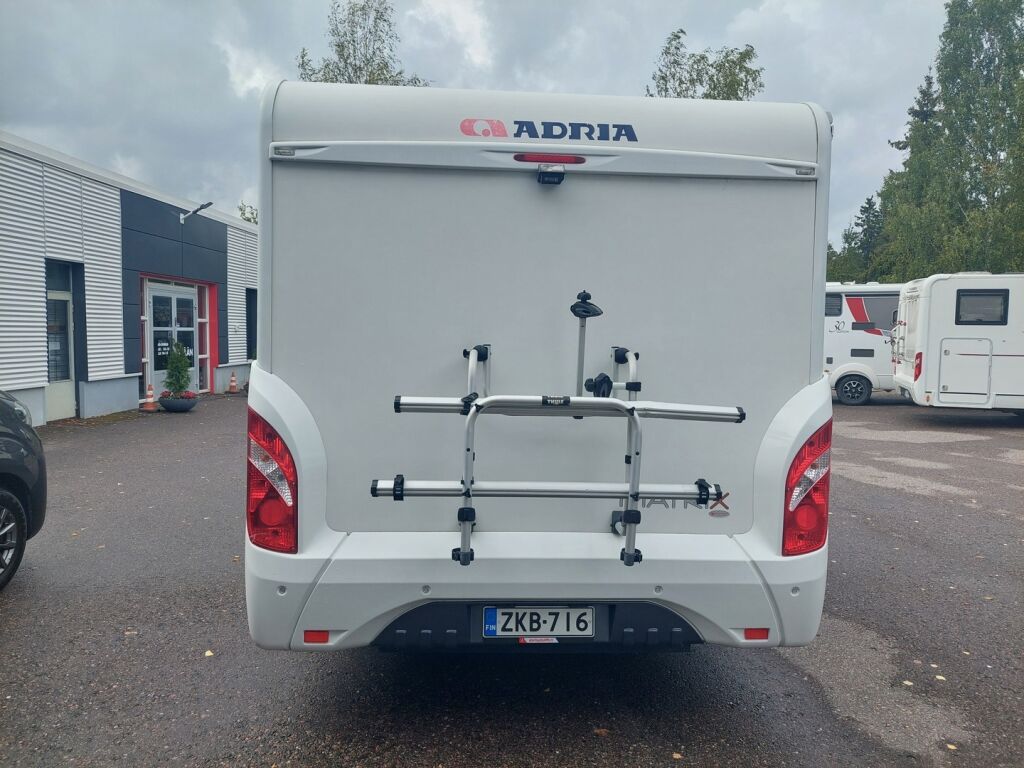 Adria Matrix Plus 680 SP 2013 Harmaa