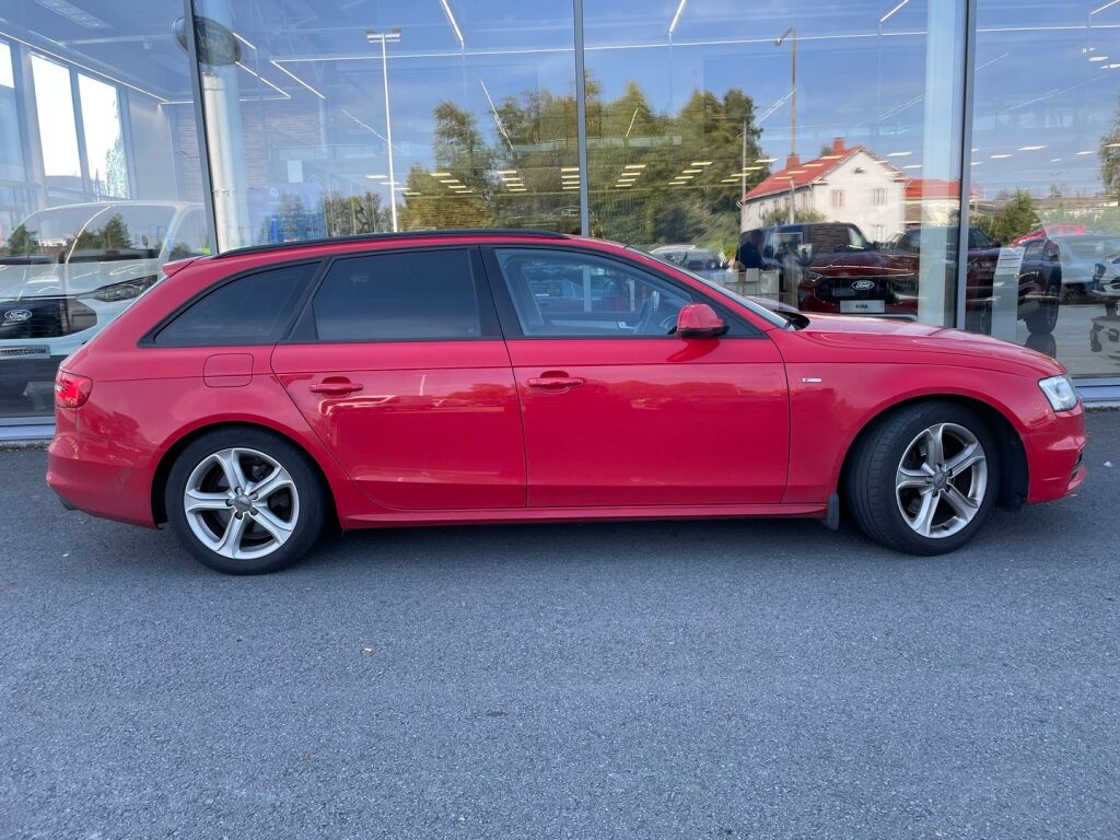 Audi A4 2014 Punainen