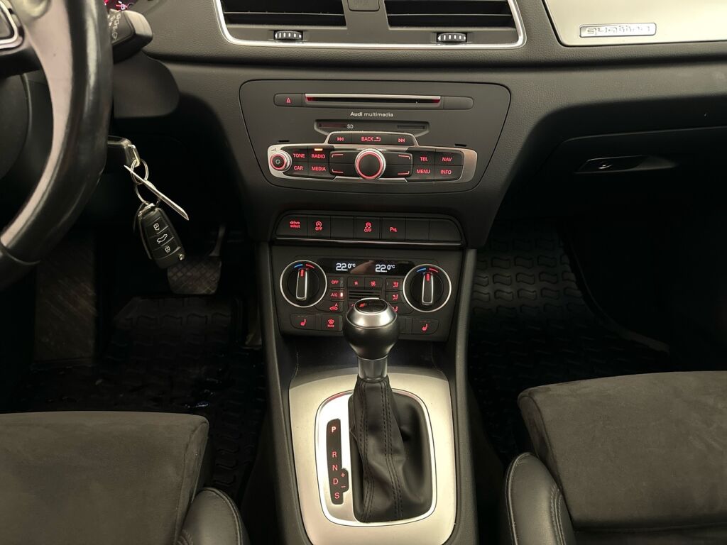 Audi Q3 2015 Ruskea (beige)