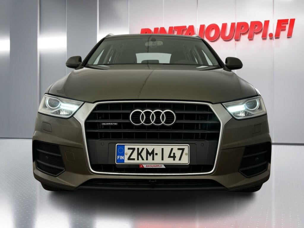 Audi Q3 2015 Ruskea (beige)