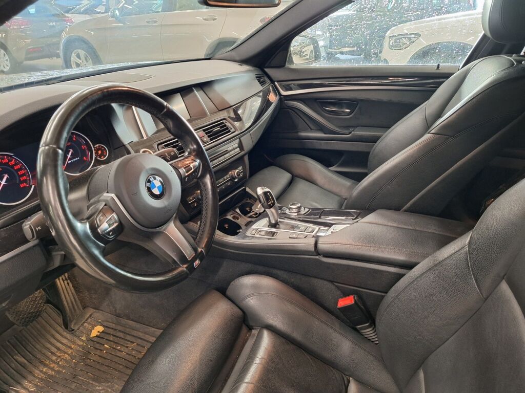 BMW 520 2015 Musta