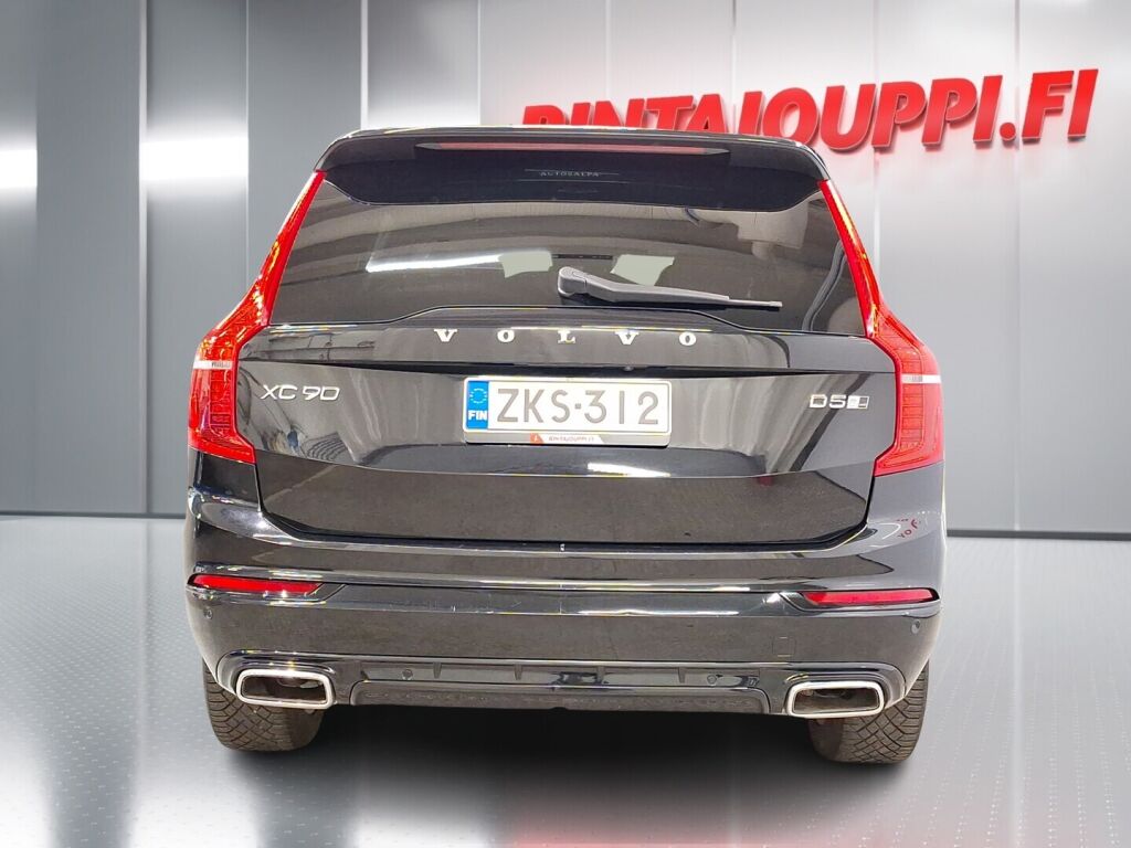 Volvo XC90 2015 Musta