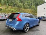 Volvo V60 2017 Sininen