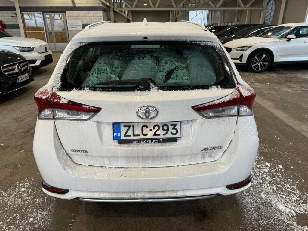 Toyota Auris 2016 Valkoinen