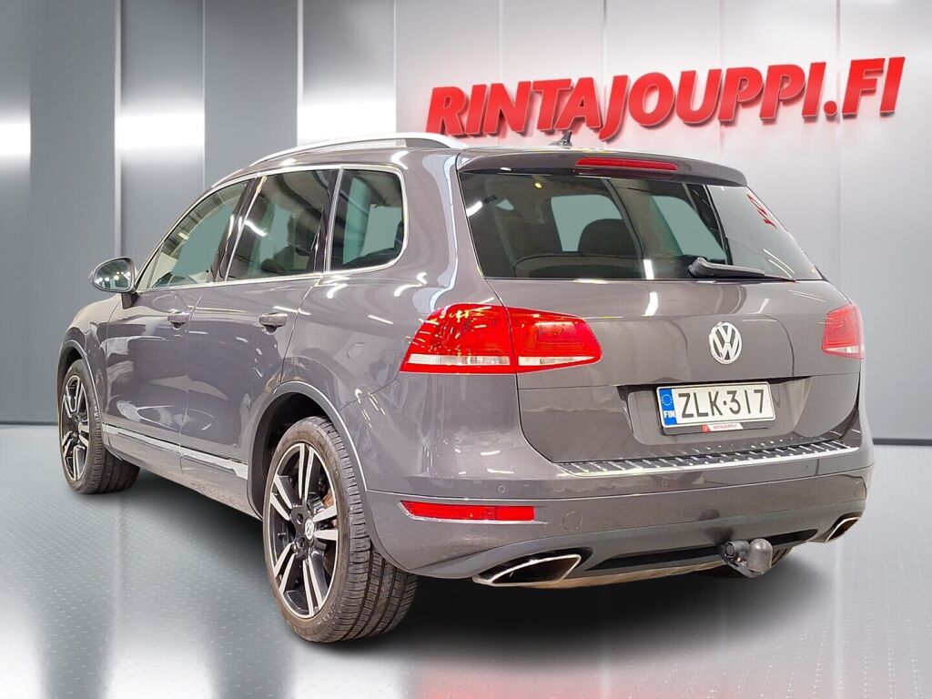 Volkswagen Touareg 2011 Harmaa