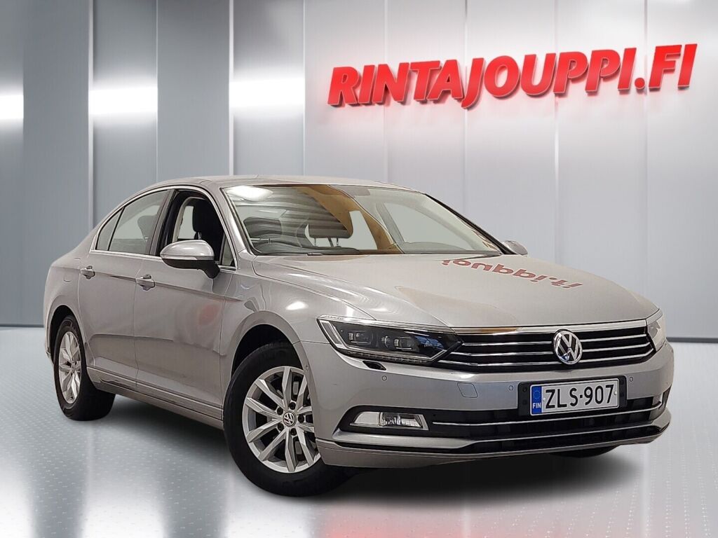 Volkswagen Passat 2018 Sininen