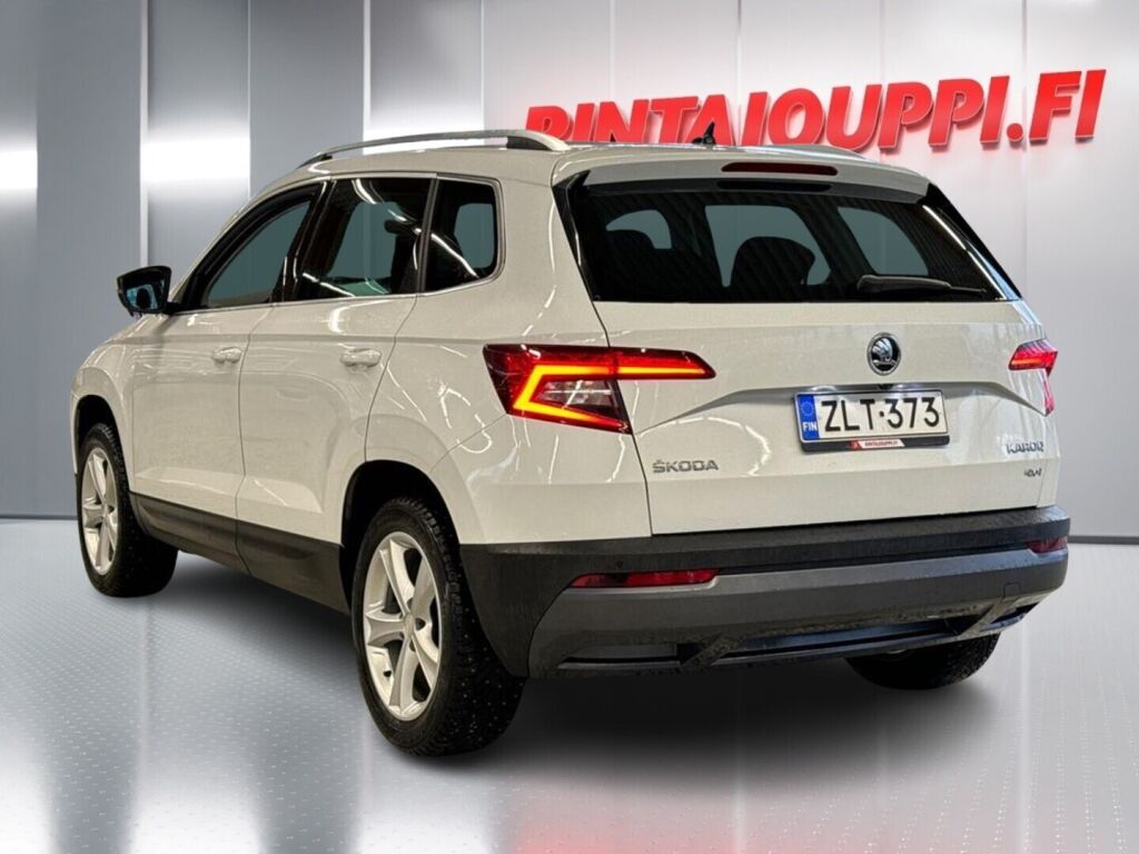 Skoda Karoq 2018 Valkoinen