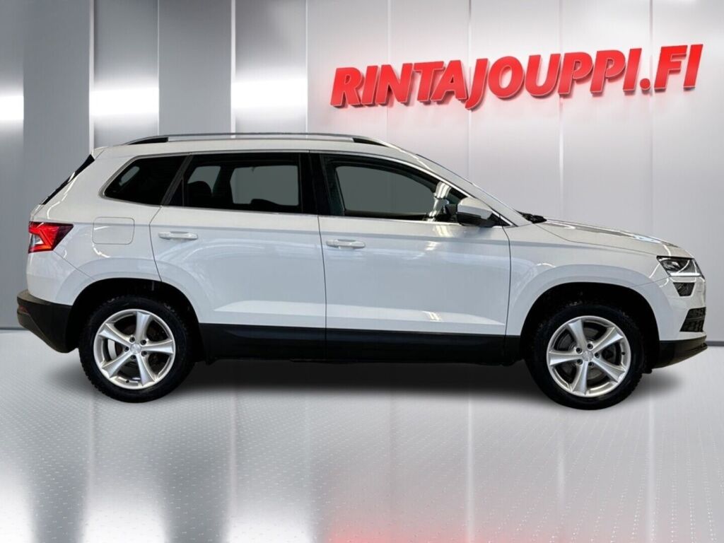 Skoda Karoq 2018 Valkoinen