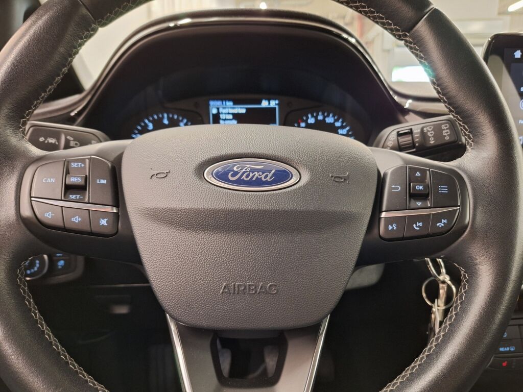 Ford Fiesta 2018 Punainen