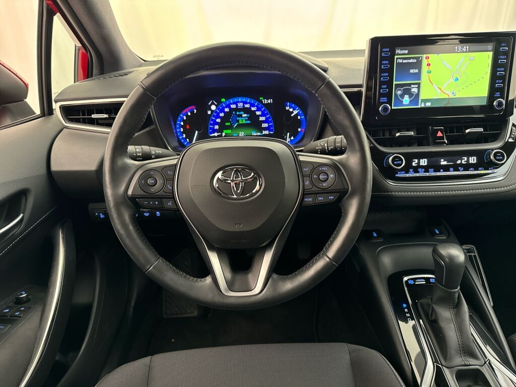 Toyota Corolla 2019 Punainen