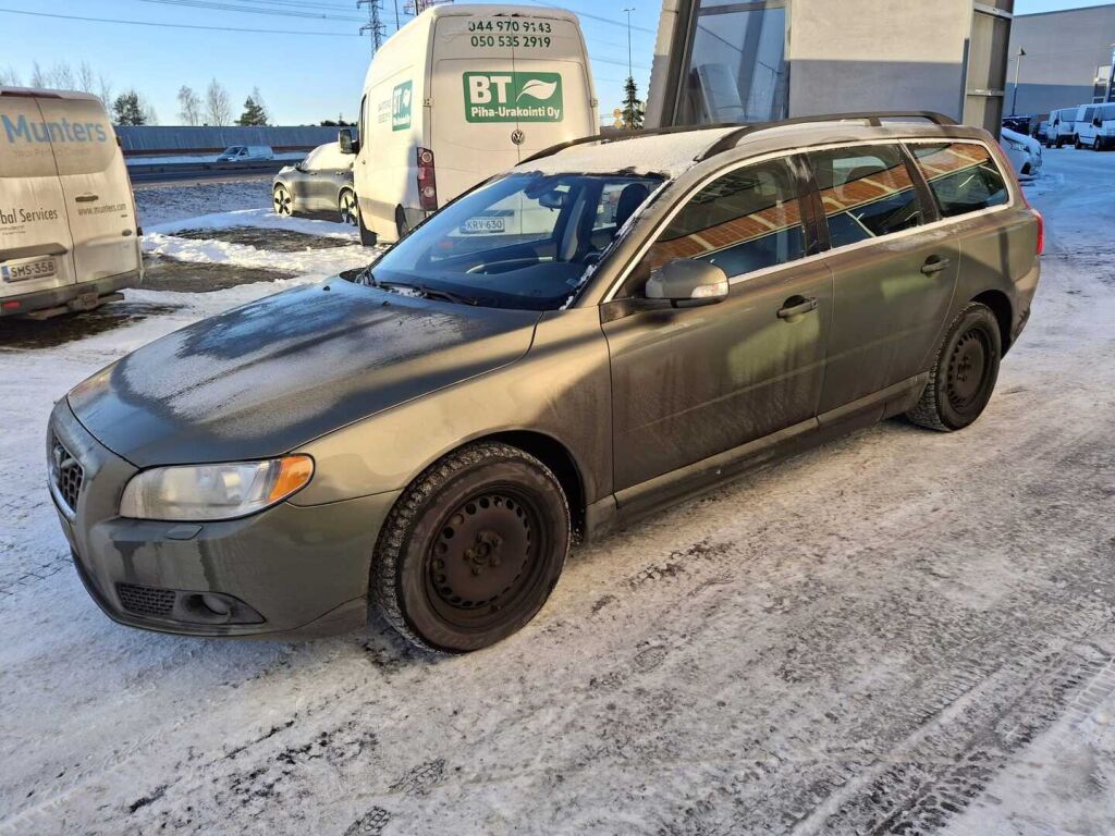 Volvo V70 2011 Vihreä