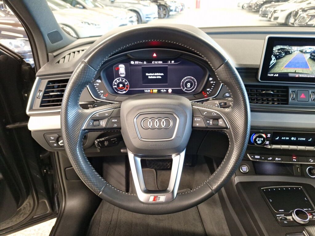 Audi Q5 2019 Harmaa