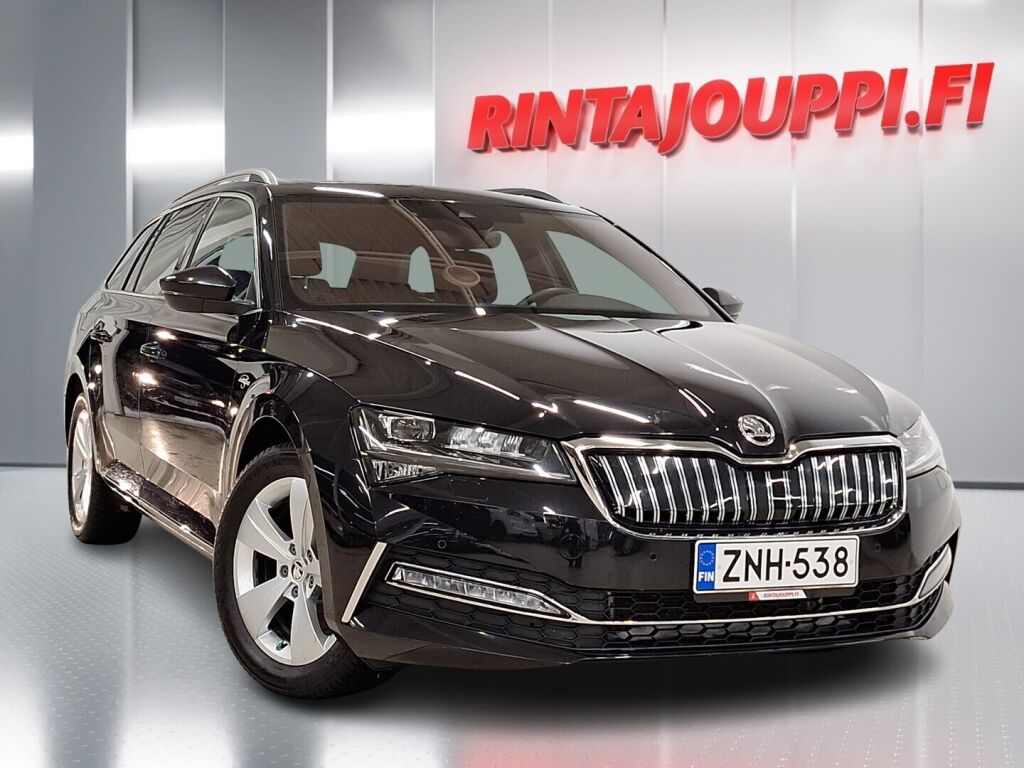 Skoda Superb 2020 Musta